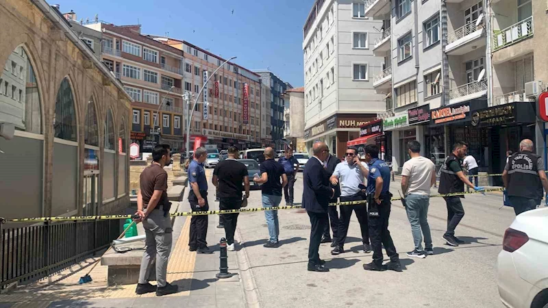 Kafasına tabanca kabzasıyla vurulan şahıs ağır yaralandı
