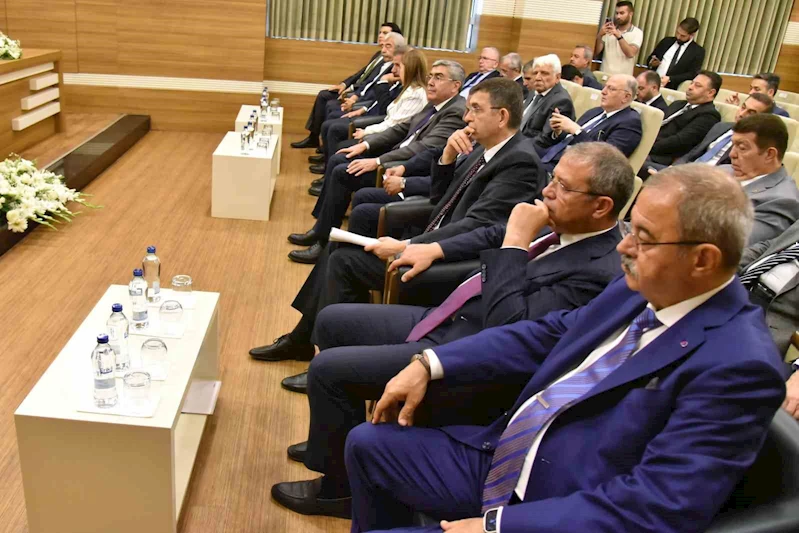GSO Başkanı Ünverdi iş dünyasının taleplerini Cevdet Yılmaz’a sundu
