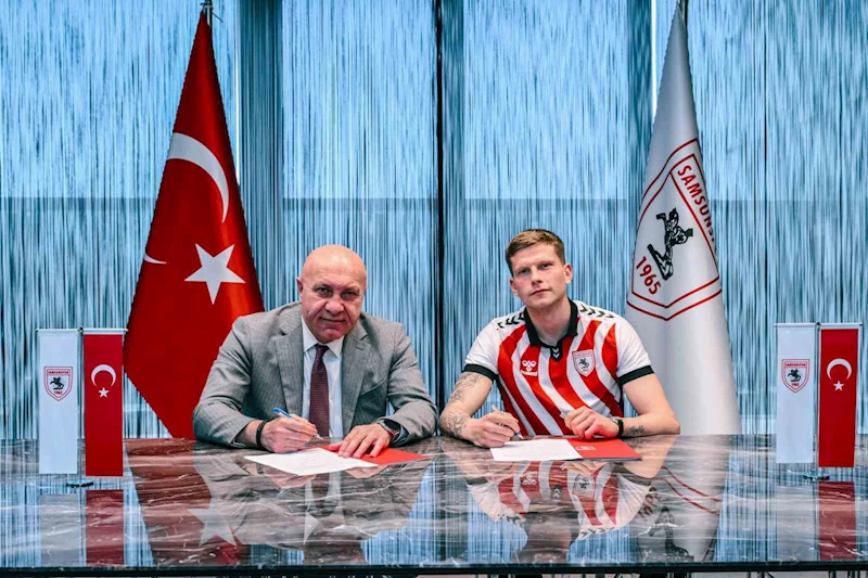 Samsunspor, Logi Tomasson ile 4+1 yıllık sözleşme imzaladı
