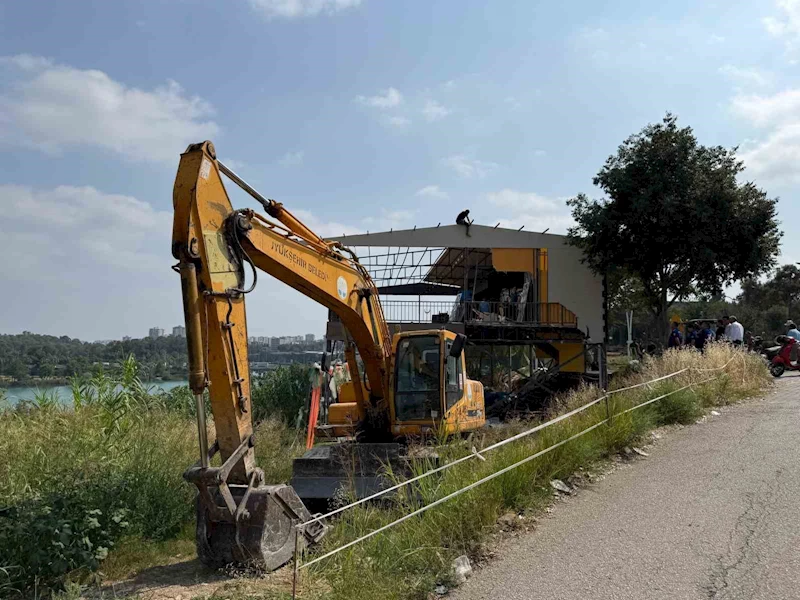 Adana’da yıkım gerginliği
