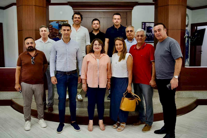 Başkan Gençay turizmcileri ağırladı
