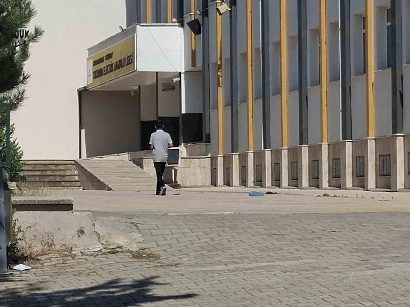 Kahramanmaraş’ta LGS maratonu: 14 bin 833 öğrenci sınava girdi
