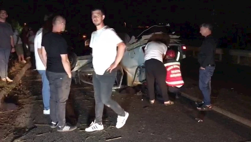 Kontrolden çıkan otomobil ters döndü: 2 yaralı
