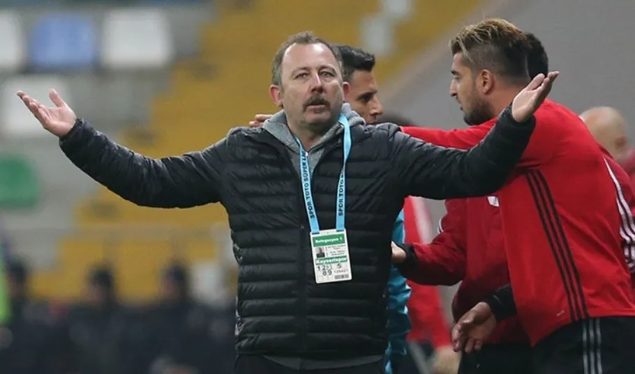 Kayserispor rekora koşuyor: 10 yılda 22 hoca