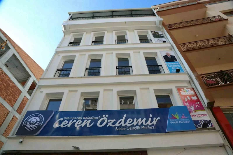Odunpazarı Belediyesi’nden eğitime büyük destek
