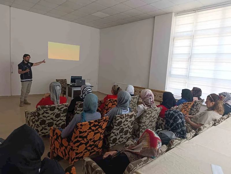 ’En iyi polis annedir’ eğitimi Vefa Konağı’nda verildi
