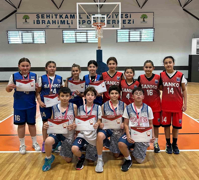 SANKO Okulları basketbolda şampiyon oldu
