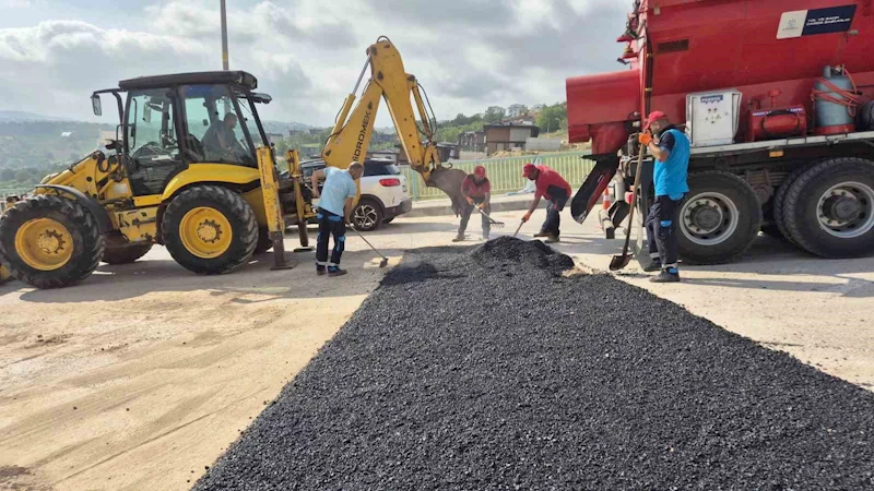 Kent genelinde yollar konforlu hale getiriliyor
