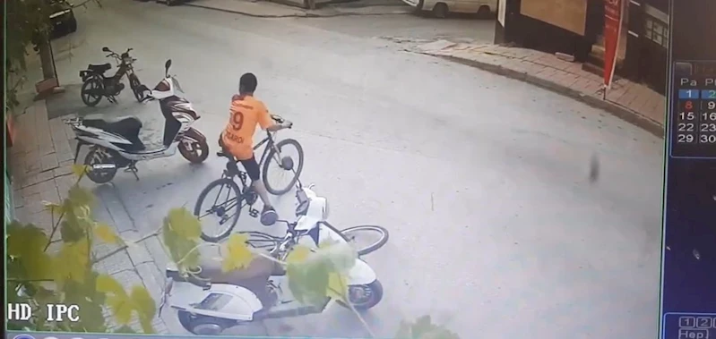 2 bisikletin 40 saniyede çalındığı anlar güvenlik kamerasında
