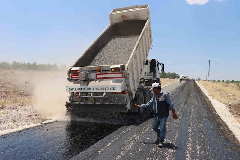 Hilvan kırsalında karayolları standartlarında yol
