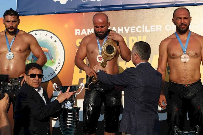 Orhan Okulu, Sekapark’ta altın kemerin sahibi oldu
