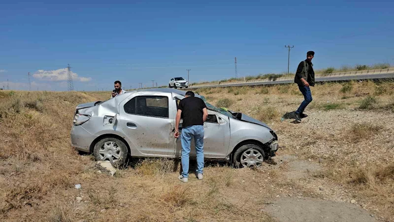 Adilcevaz’da otomobil takla attı: 6 yaralı
