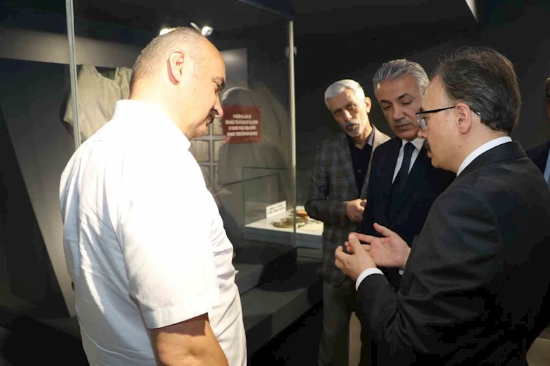 Valiler Siirt’te kültürel ziyaretlerde bulundu
