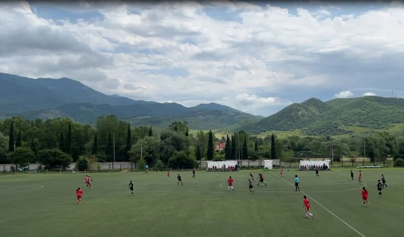 Kadın futbol takımlarından Gürcistan’da dostluk maçı
