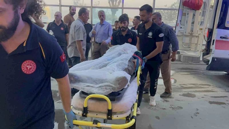 Hafif ticari araç uçuruma yuvarlandı: 1 ölü, 1 yaralı
