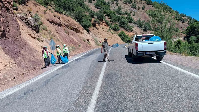 DKMP Munzur Vadisinde temizlik yaptı
