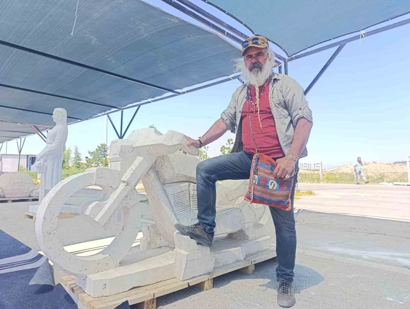 Mermer, sanatçıların elinde birbirinden güzel eserlere dönüştü
