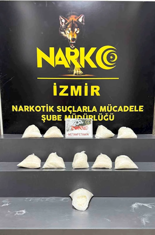 İzmir’de 10 kilo metamfetamin ele geçirildi
