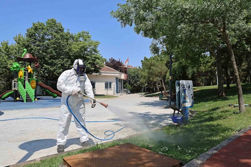 Ataşehir’de kenelere karşı etkili mücadele devam ediyor
