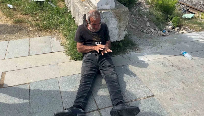 Samsun’da darbedildiğini iddia eden yaşlı adam hastaneye kaldırıldı
