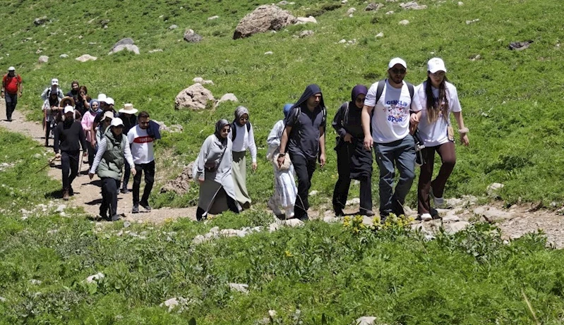 Cennet ve Cehennem Vadisi’nde doğa yürüyüşü
