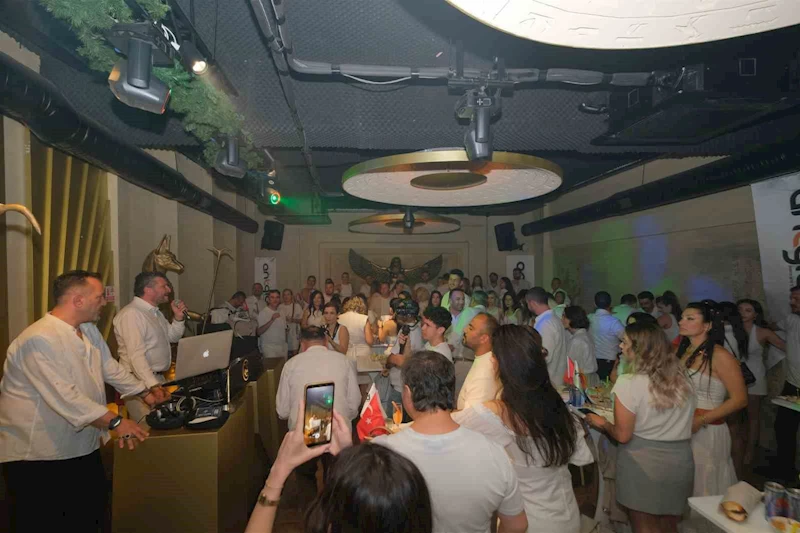 ANTGİAD’dan beyaz konseptli ’Yaza Merhaba’ partisi
