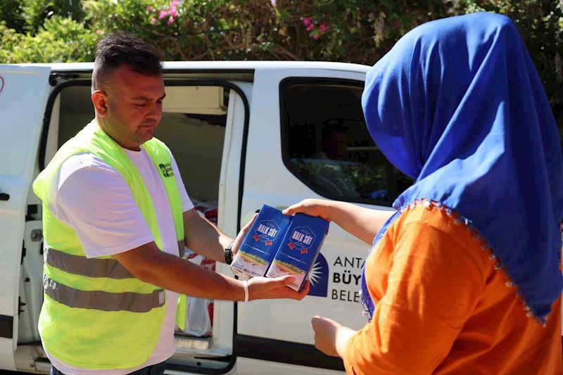 Halk Süt Projesi 5 yılda 30 bin çocuğa ulaştı
