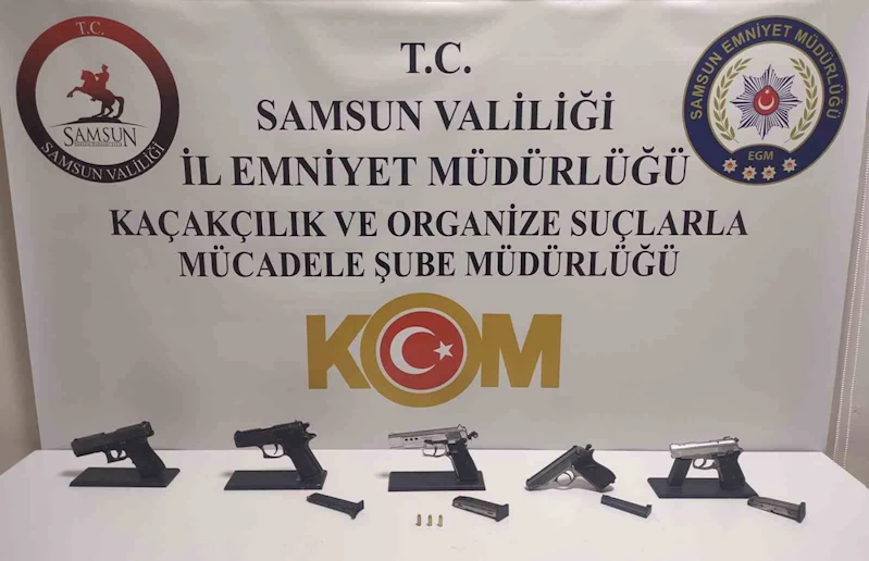 Samsun’da 5 tabanca ele geçirildi: 2 gözaltı
