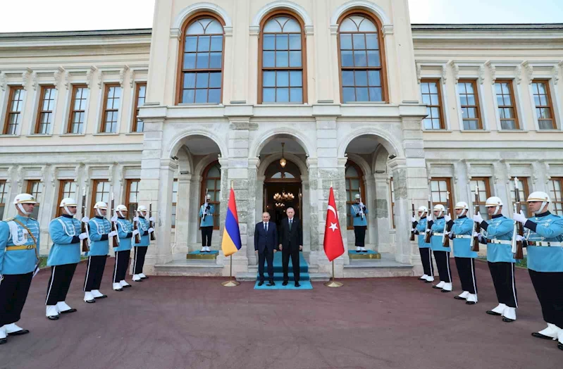 Cumhurbaşkanı Erdoğan, Ermenistan Başbakanı Paşinyan’ı kabul etti
