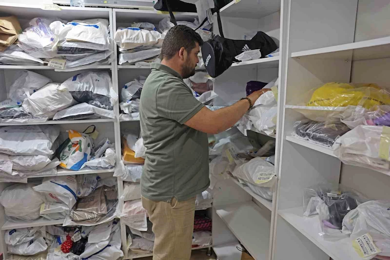 Toplu taşımada unutulan eşyalar sahiplerini bekliyor
