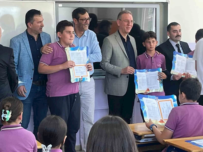 AK Parti Kütahya Milletvekili Mehmet Demir gündemi değerlendirdi
