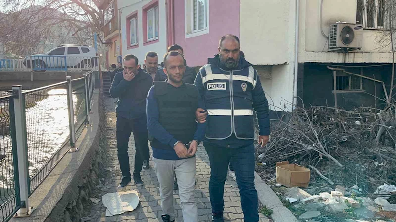 Altınları için başından vurulan kadın 151 günlük yaşam savaşını kaybetti
