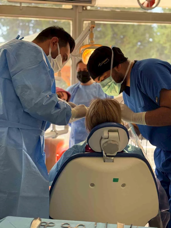 Korkuteli Devlet Hastanesi’nde implant tedavisi başladı
