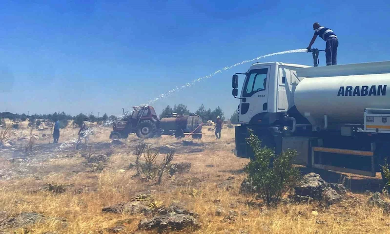 Araban’da çıkan örtü yangını söndürüldü
