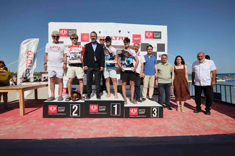 Dünya Motosurf Şampiyonası’nda final heyecanı Çeşme’de yaşandı
