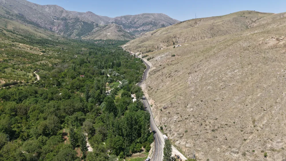 Derebağ Şelalesi’ne 12 kilometrelik yol yapıldı