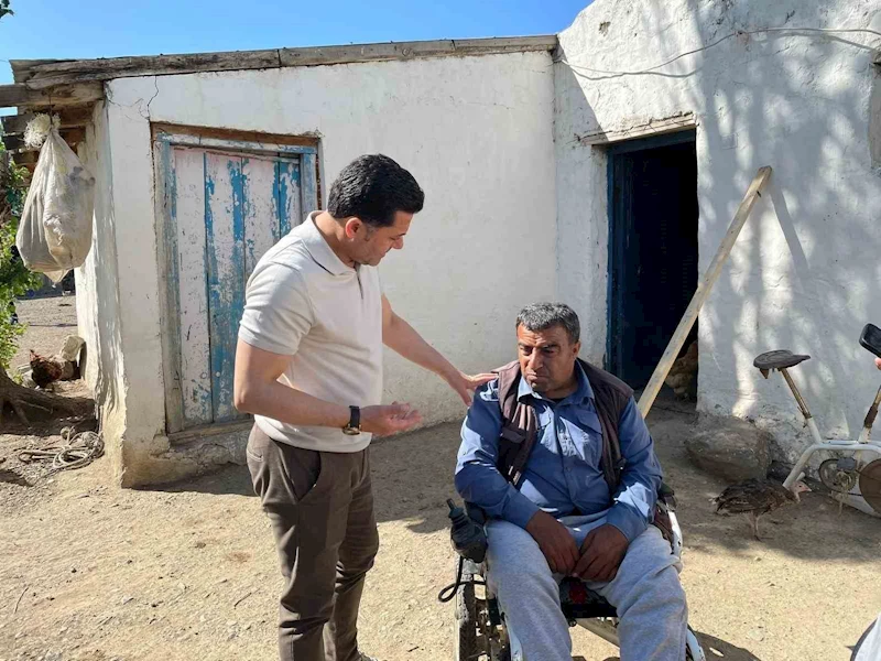 Kars MHP’den ihtiyaç sahibi aileye yardım eli
