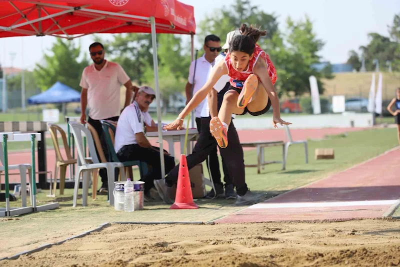 Analig Atletizm Grup Şampiyonası heyecanı Denizli’de yaşandı
