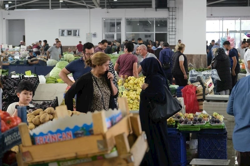 Güven endeksi hizmet sektöründe arttı
