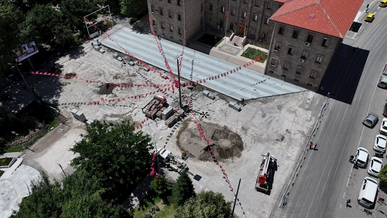 15 Temmuz Cumhuriyet ve Demokrasi Meydanı yenileniyor
