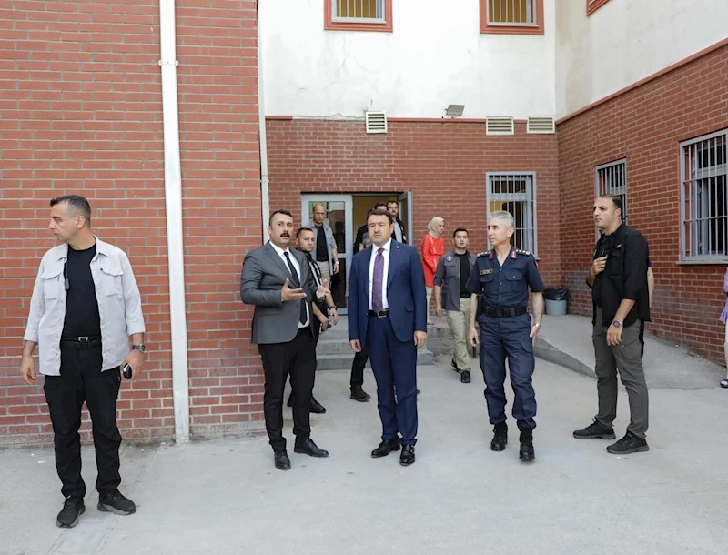 Vali Musa Işın’dan Geri Gönderme Merkezi’ne denetim ziyareti
