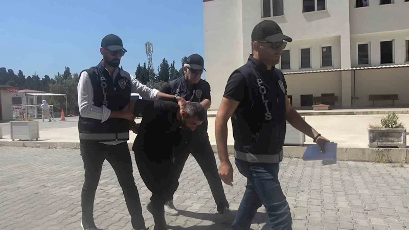 Yalova’da alkol alırken tartıştığı arkadaşını boğazından bıçaklayarak öldüren zanlı adliyede
