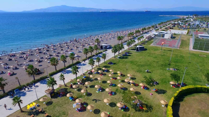 Aliağa plajları tatilcileri ağırlamaya hazır
