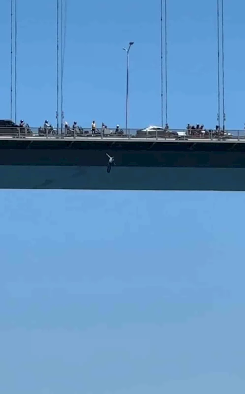 15 Temmuz Şehitler Köprüsü’nden atlayan bir kişi hayatını kaybetti
