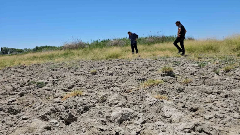Adilcevaz Heybeli Gölü kurudu
