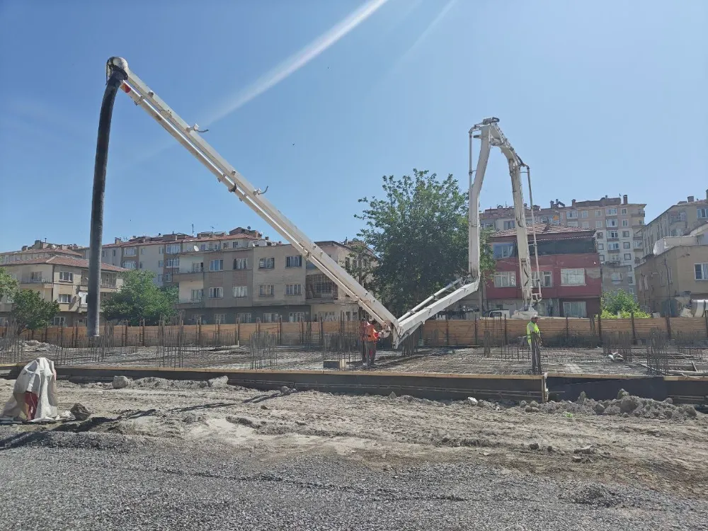 Melikgazi’de 72 daire ve 13 dükkanın temeli atıldı