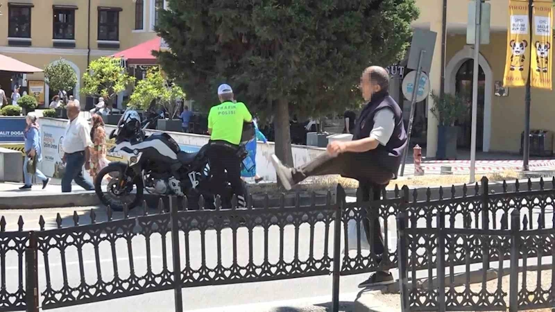 Bariyerleri aşıp trafiğe atlayan yayalara ceza yağdı
