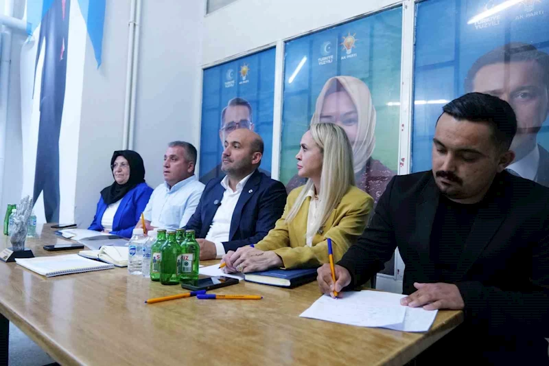 Başkan Albayrak, Beylikova’da istişarelerde bulundu
