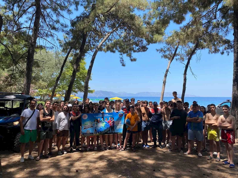 Kuşadası’nda öğrencilere uygulamalı çevre bilinci eğitimi

