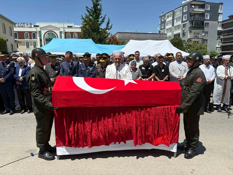 Şehit albay İzmir’de son yolculuğuna uğurlandı
